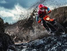 明日亚洲杯前瞻：姆巴佩伤情更新，利雅得新月冲击连败纪录的简单介绍